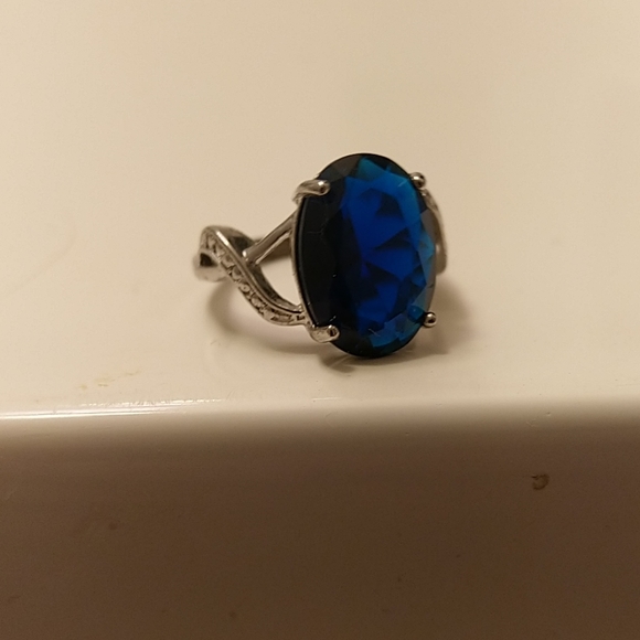 Cocktail ring - Picture 2 of 2